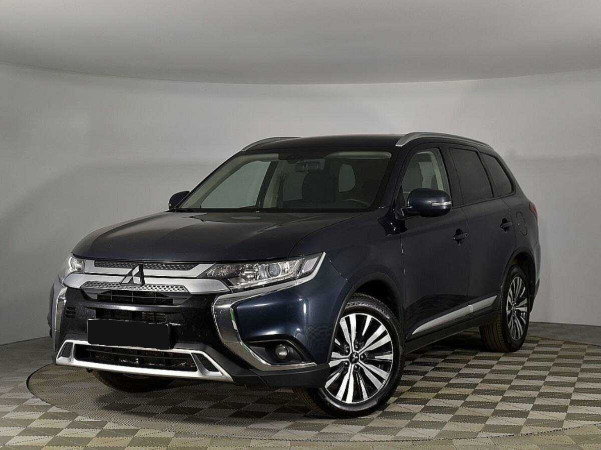 Mitsubishi Outlander, 2018 - фото №1