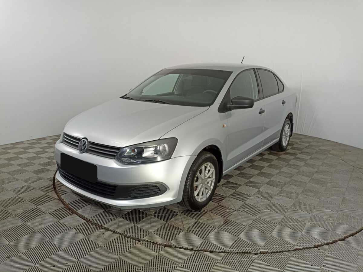 Volkswagen Polo, 2014 - фото №1