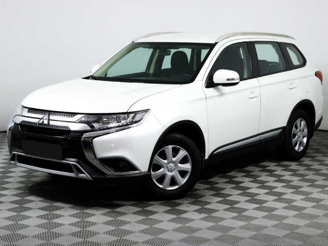 Mitsubishi Outlander, 2021