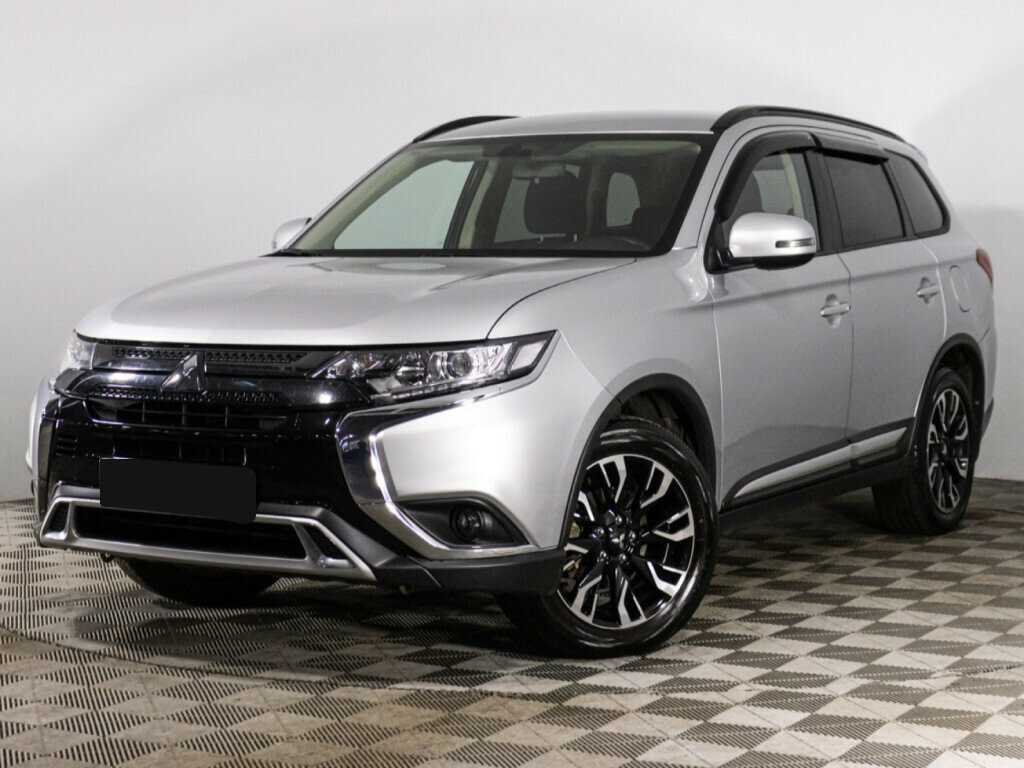 Mitsubishi Outlander, 2021