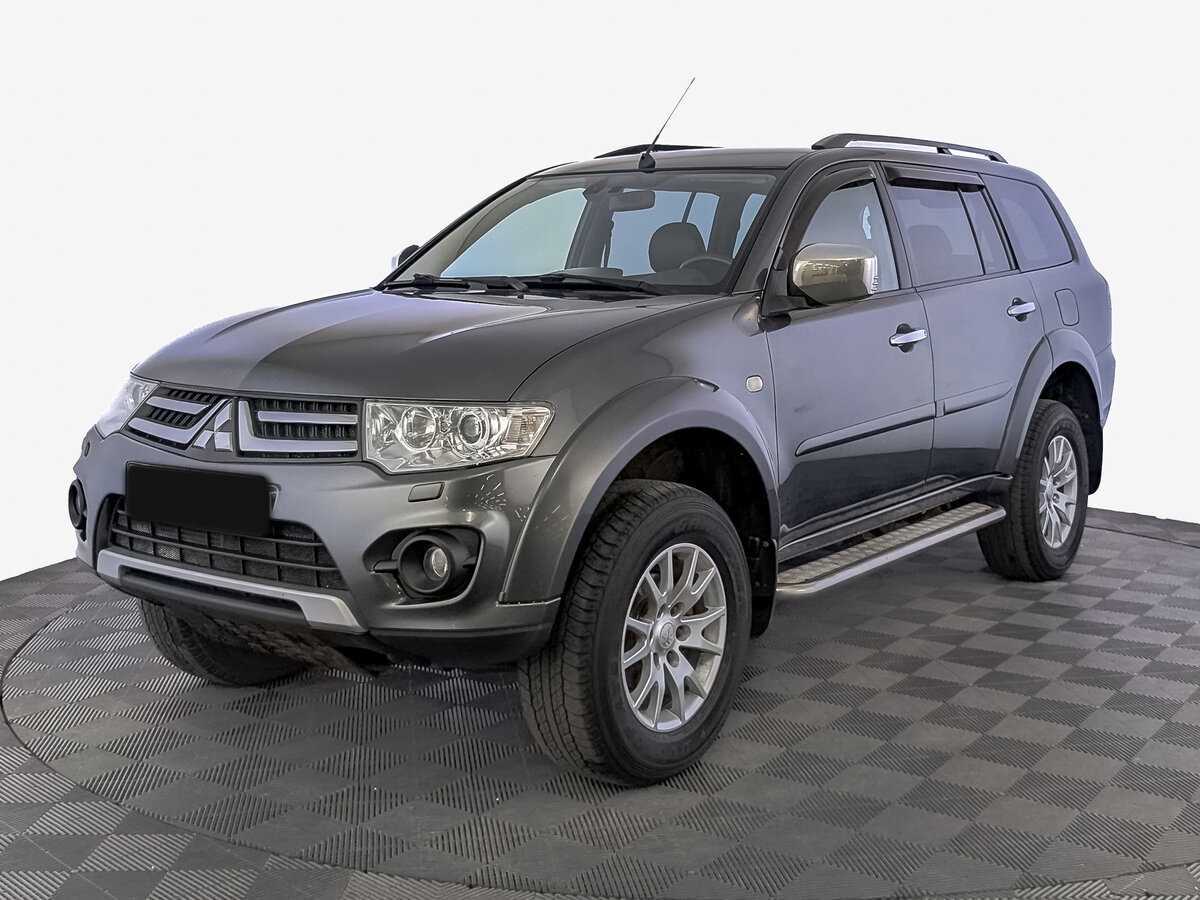 Mitsubishi Pajero Sport, 2013 - фото №1