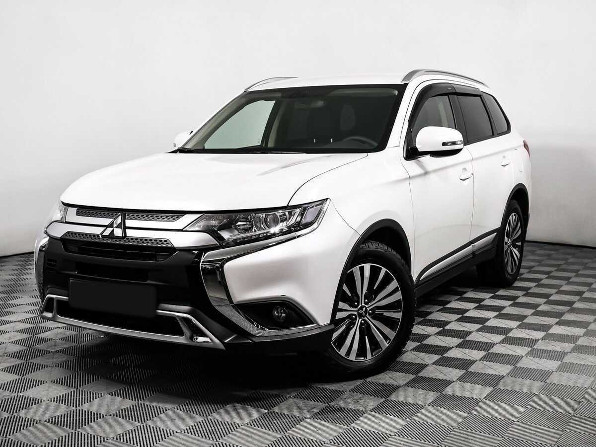 Mitsubishi Outlander, 2019 - фото №1