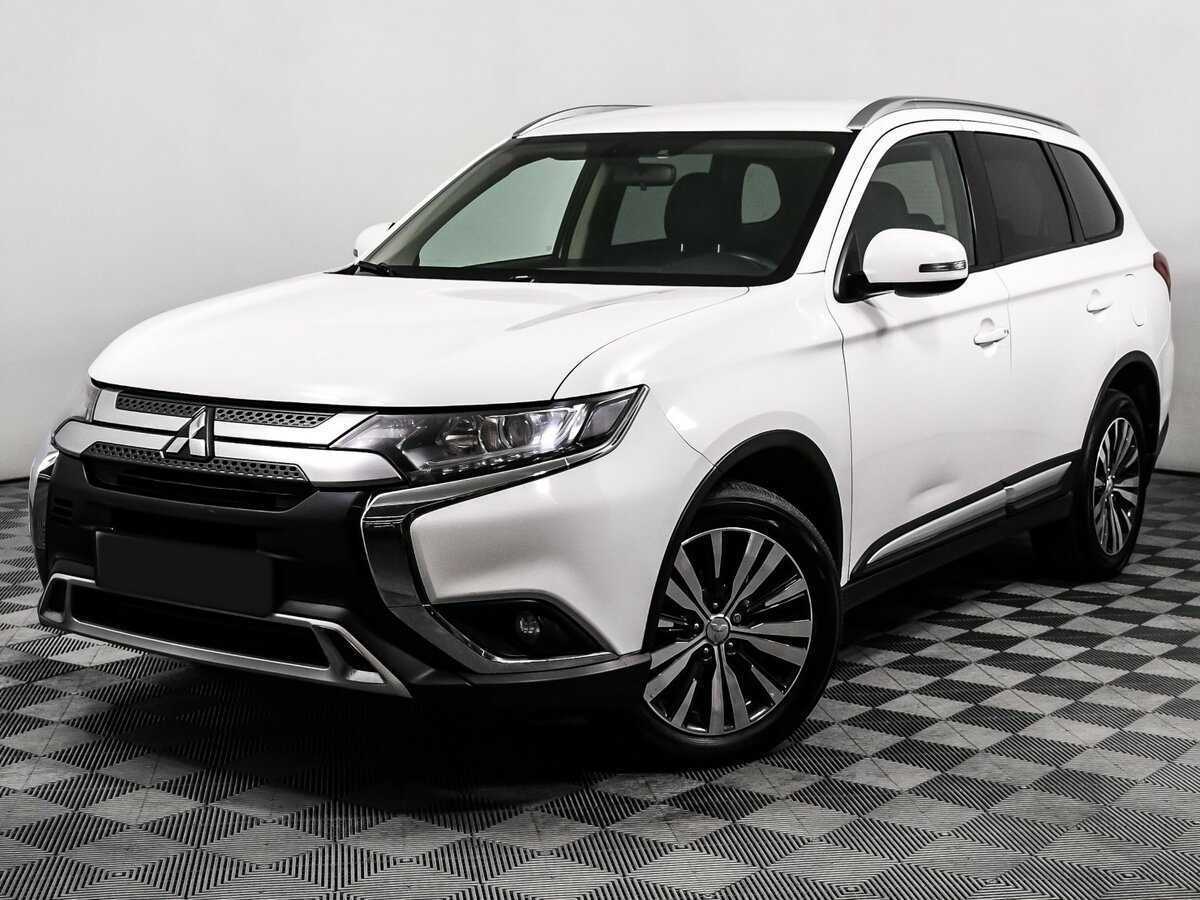 Mitsubishi Outlander, 2019 - фото №1