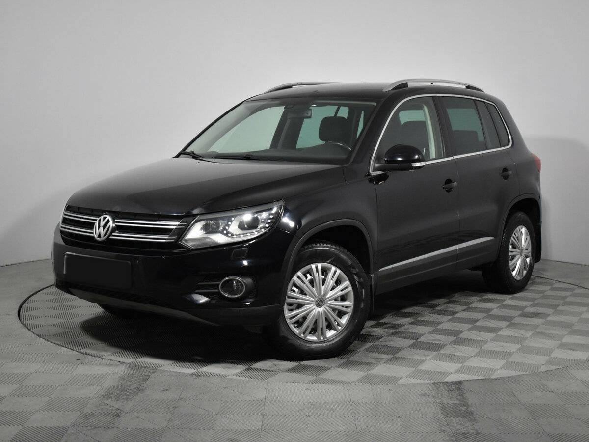 Volkswagen Tiguan, 2012 - фото №1