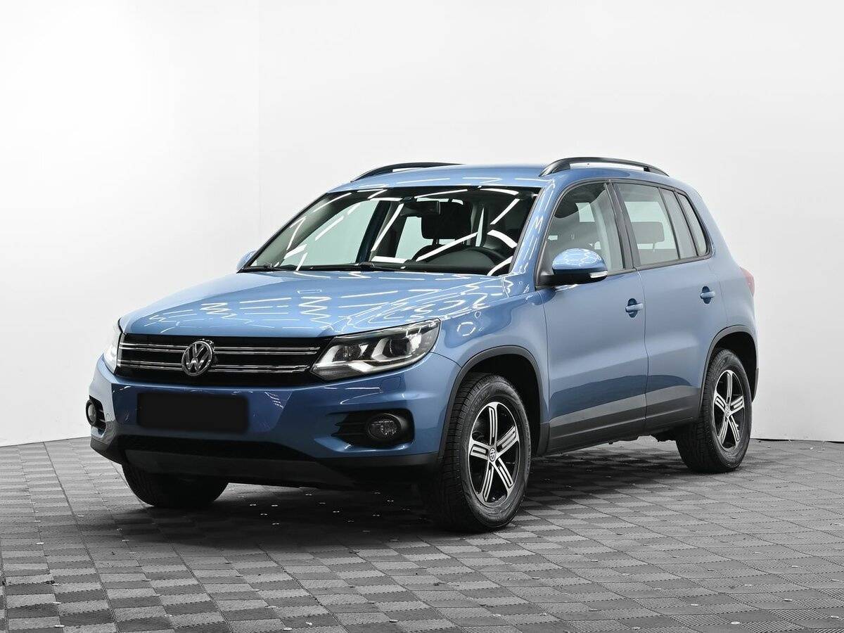 Volkswagen Tiguan, 2012 - фото №1