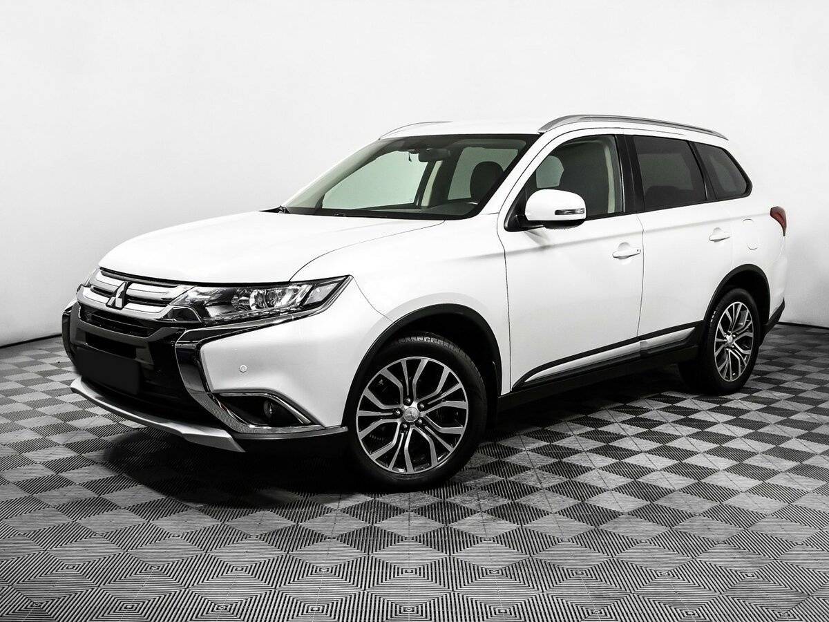 Mitsubishi Outlander, 2017 - фото №1