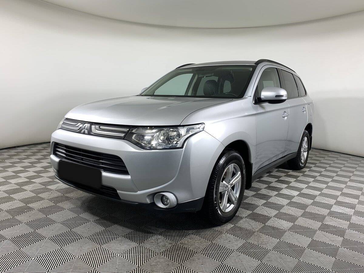 Mitsubishi Outlander, 2013