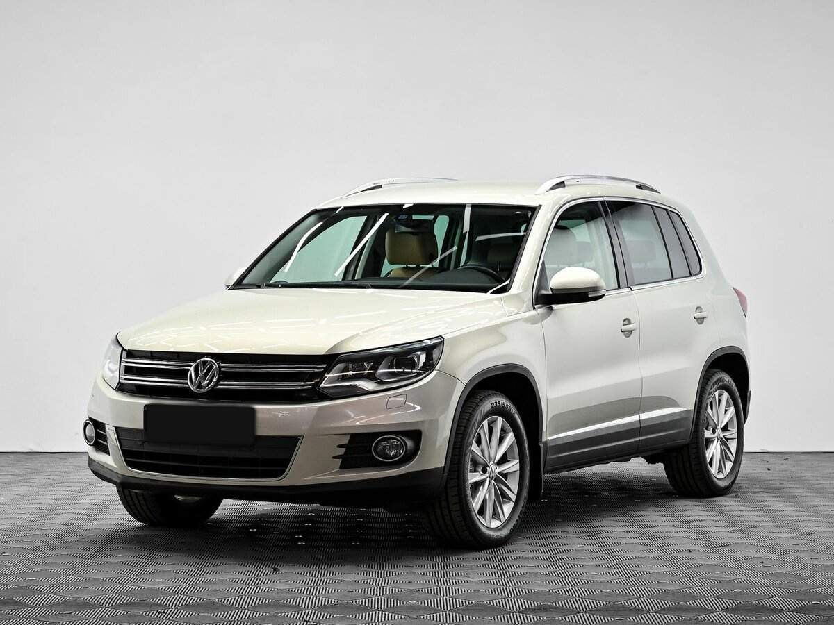 Volkswagen Tiguan, 2012 - фото №1
