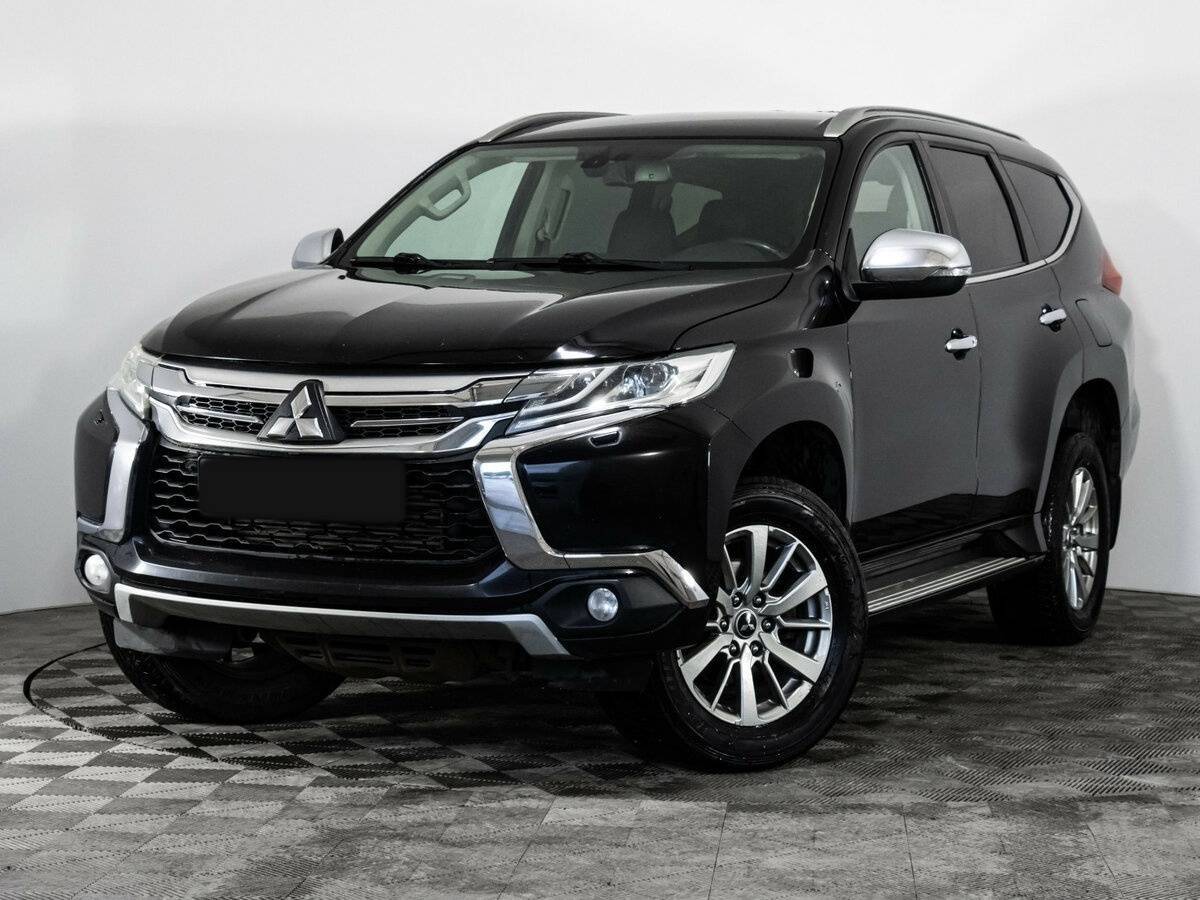 Mitsubishi Pajero Sport, 2018 - фото №1