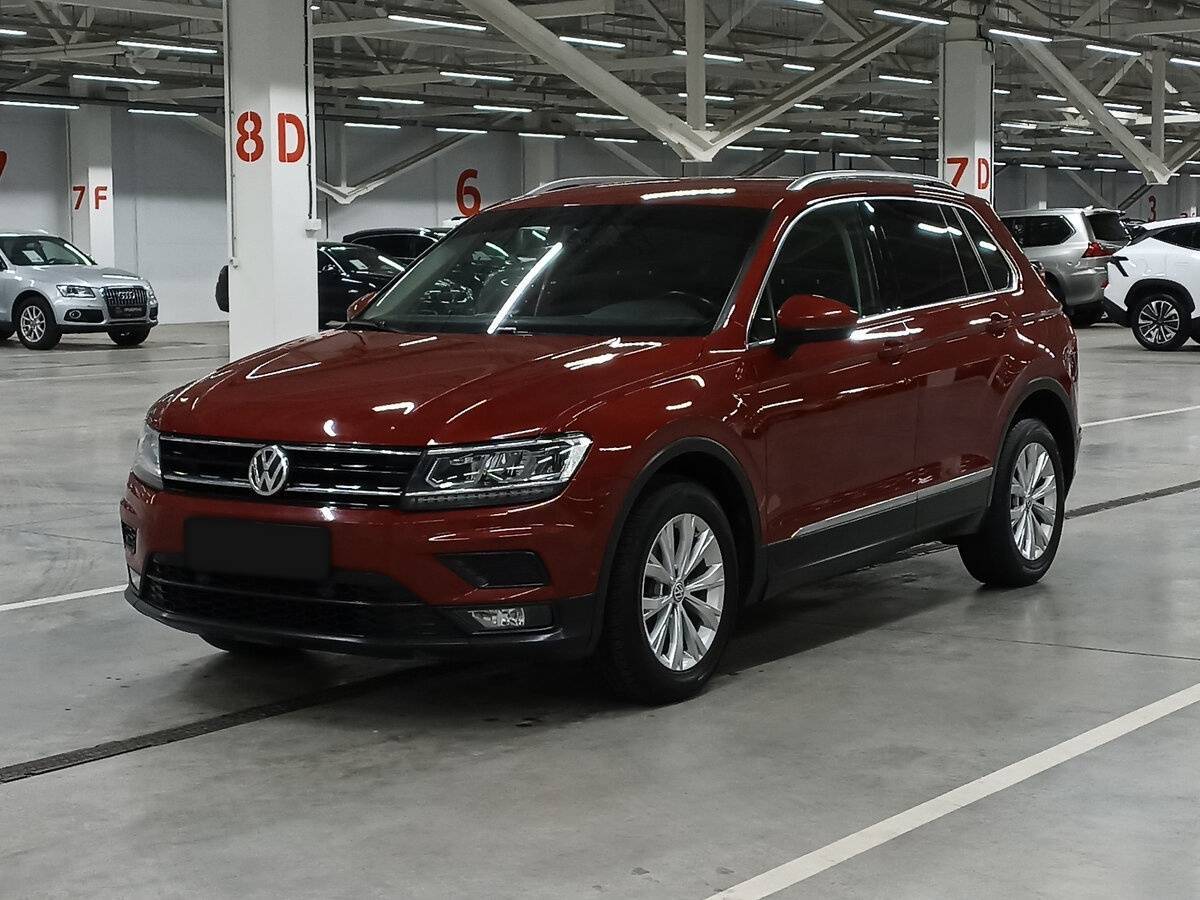 Volkswagen Tiguan, 2018 - фото №1