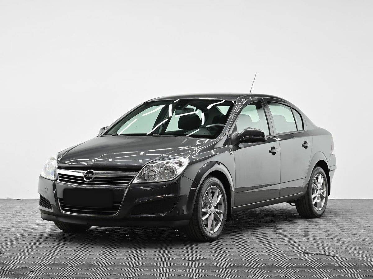 Opel Astra, 2012 - фото №1