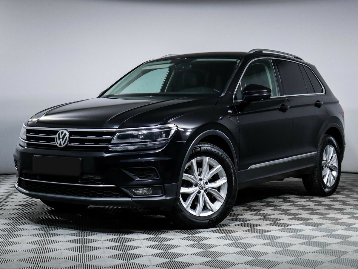 Volkswagen Tiguan II, 2018 - фото №1